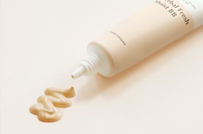 Manyo Herbal Fresh Moist BB крем зволожувальний з екстрактами свіжих трав, 30гр — Photo 6