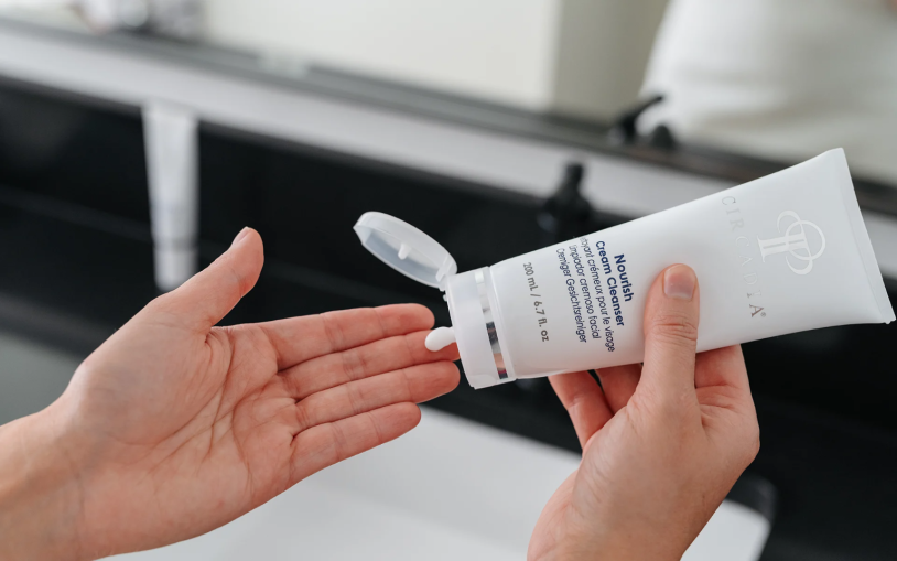 Circadia NOURISH CREAM CLEANSER Кремовий засіб для очищення чутливої шкіри обличчя, 200мл — Photo 5